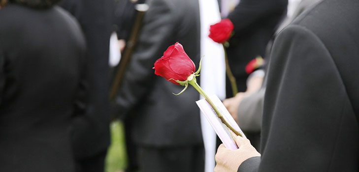 Segni al funerale: cosa non fare affatto