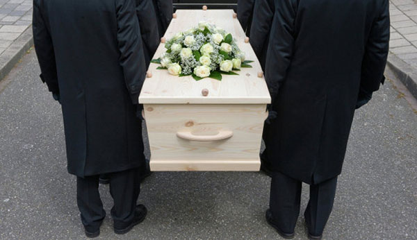 Segni al funerale: cosa non fare affatto