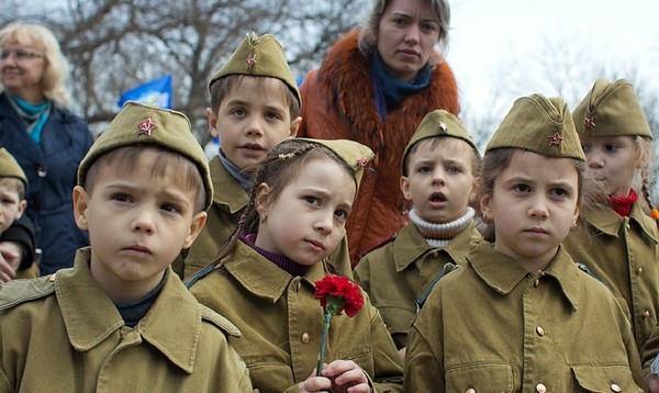 Ricordiamo e siamo orgogliosi: idee originali per la sceneggiatura di Victory Day