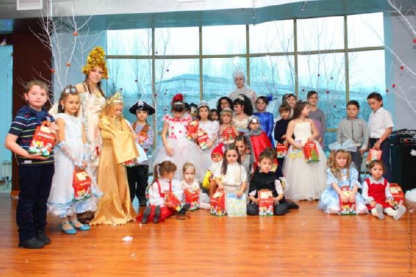 Scenario Matinée di capodanno, idee per la scuola primaria e la scuola materna (junior, middle, senior group)