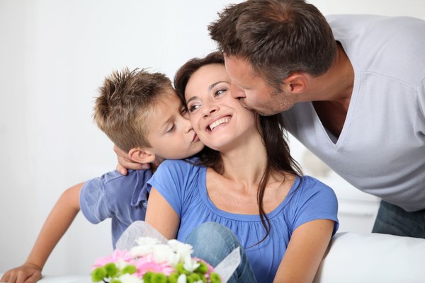 Poesie per la mamma: bella, toccante, corta, lunga, da figlia e figlio