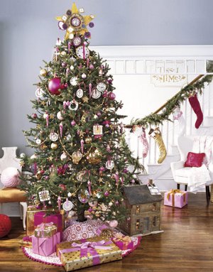 Decorazione di un albero di Capodanno Decorazione di un albero di Capodanno