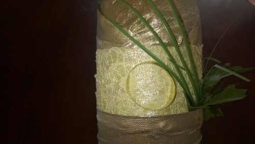Decorare lo champagne nuziale con le tue mani