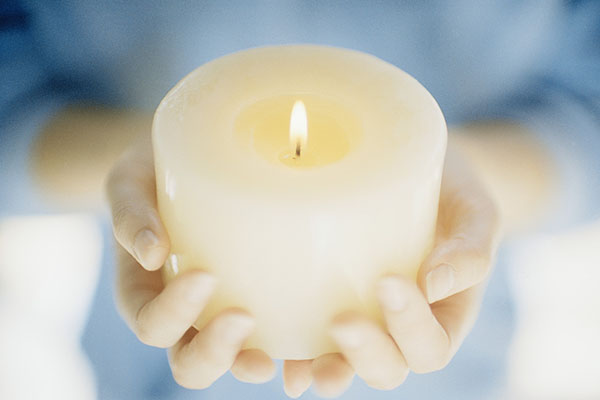 Antiche cospirazioni per l'amore di un uomo di una strega bianca ereditaria