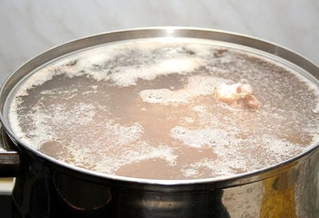 Zuppa di pollo fragrante