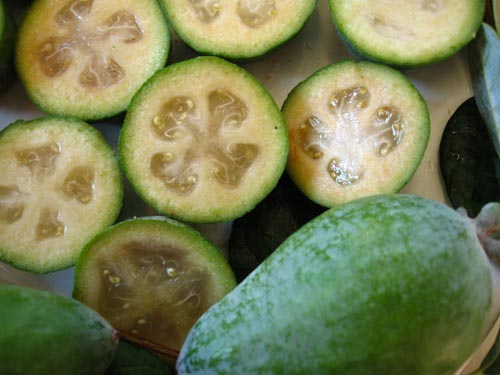 Feijoa con zucchero, le migliori ricette con le foto