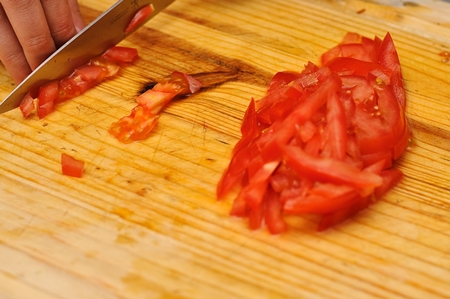 Foto di una ricetta per insalata di melanzane fritte con pomodori
