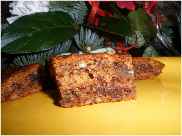 torta sul tavolo