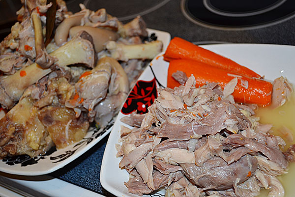 Ricette di un raffreddore con foto fatte passo dopo passo - da maiale, stinco, manzo, cosce di pollo, con gelatina