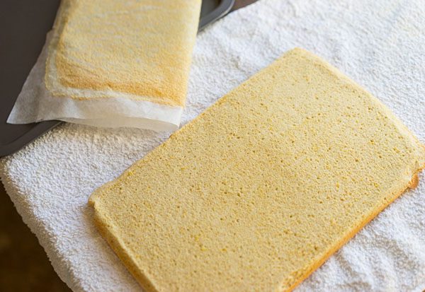 Una ricetta raffinata: un rotolo con crema cremosa