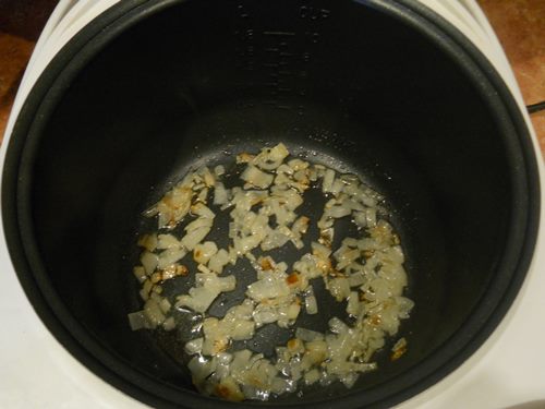 Maiale in una salsa cremosa in un multivarch