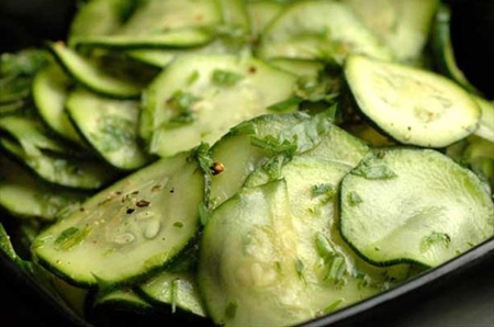 Zucchine sott'aceto con aglio