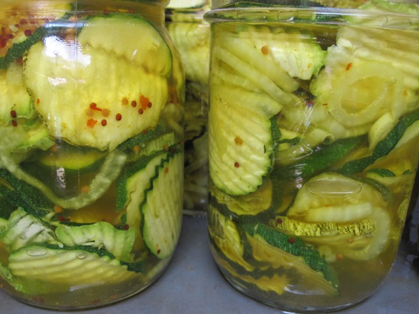 Zucchine piccanti in coreano - la ricetta più deliziosa per l'inverno