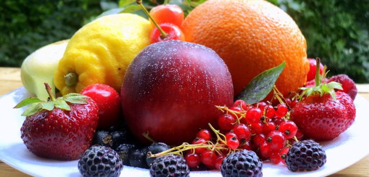 Bella porzione e porzione di frutta
