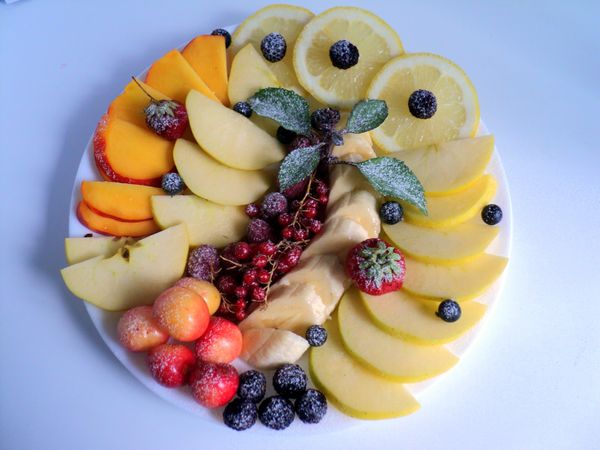 Bella porzione e porzione di frutta