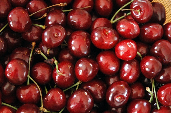 Come cucinare un composto di ciliegie per l'inverno - una ricetta con una foto Come cucinare un composto di ciliegie per l'inverno - una ricetta con una foto
