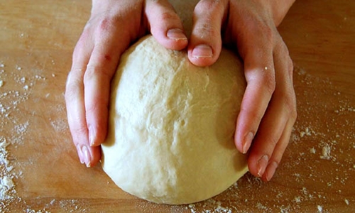 Come cuocere torte con patate in forno - passo dopo passo ricetta fotografica Foto di una ricetta di torte con patate
