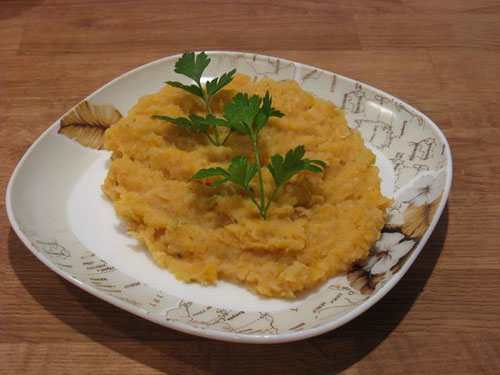 Come cucinare il porridge ai piselli con la carne