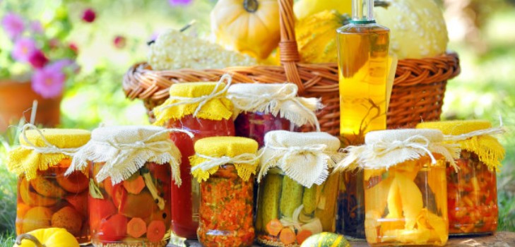 Come chiudere le banche per l'inverno. Come chiudere correttamente le banche per l'inverno: senza coperchi, tappi a vite, carta Come chiudere le banche per l'inverno. Come chiudere correttamente le banche per l'inverno: senza coperchi, tappi a vite, carta