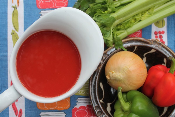 Ketchup con le proprie mani dai pomodori: ricette passo-passo per la raccolta per l'inverno