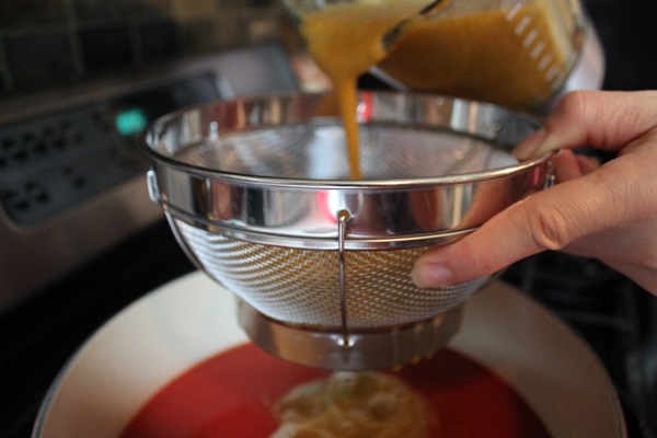 Ketchup con le proprie mani dai pomodori: ricette passo-passo per la raccolta per l'inverno