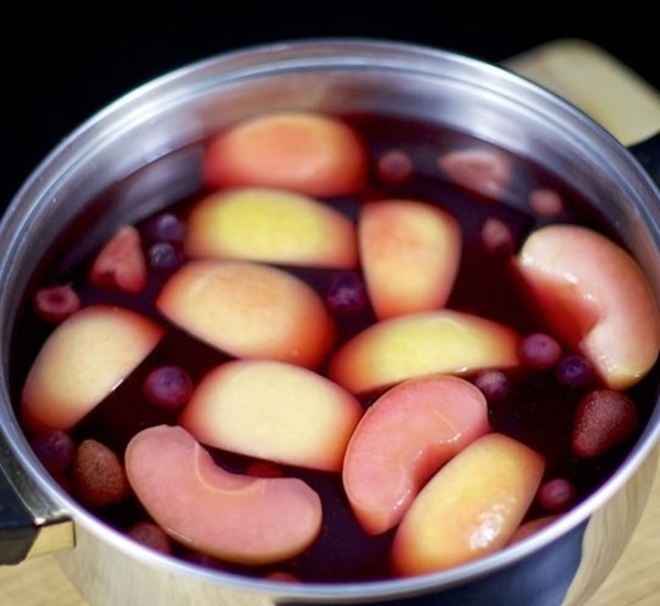 Compote dalla frittata di chokeberry