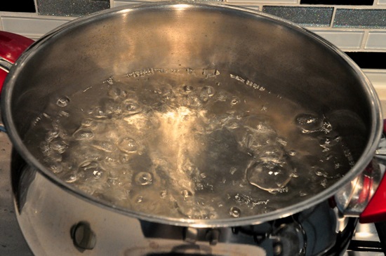Composta fragrante dalla ciliegia per l'inverno - ricetta