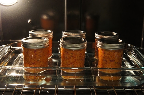Ricetta fotografica per la conservazione del pepe bulgaro per l'inverno