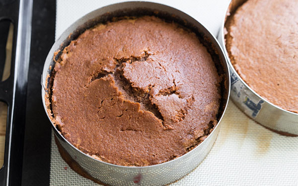 Una ricetta inusuale per una torta di vino di primavera