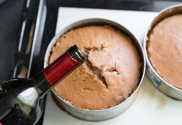 Una ricetta inusuale per una torta di vino di primavera