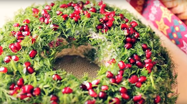 Insalate di Capodanno - ricette semplici, economiche e deliziose per il gallo di Capodanno 2017 con foto