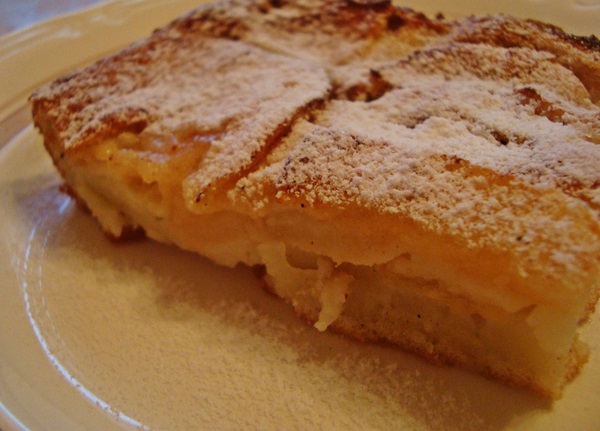 Charlotte molto gustosa con mele