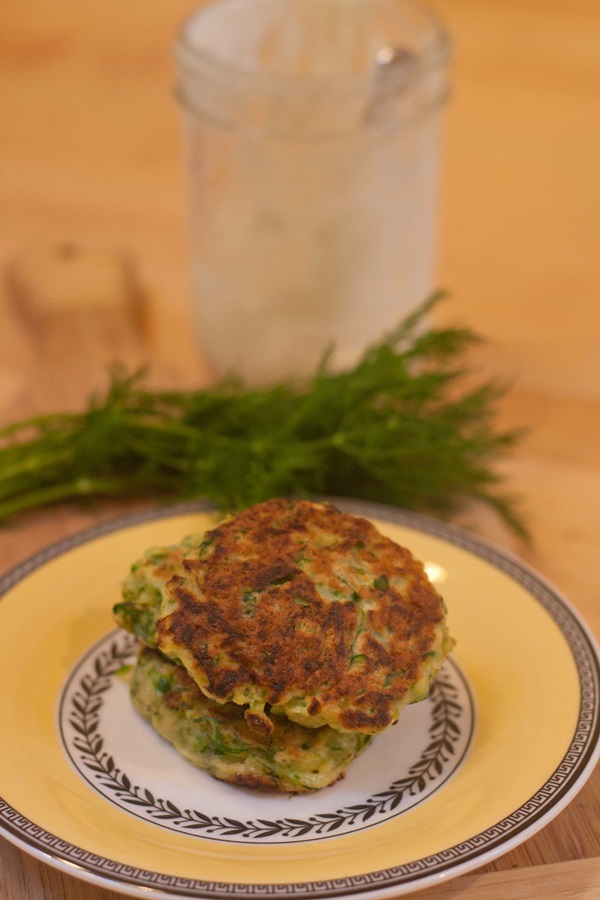 Deliziosi pancakes di zucchine su ricette veloci