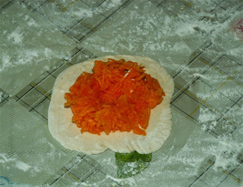Inserire la zucca sulla pasta Inserire la zucca sulla pasta