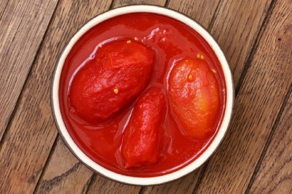 Pomodori nel loro stesso succo per l'inverno, ricette con foto