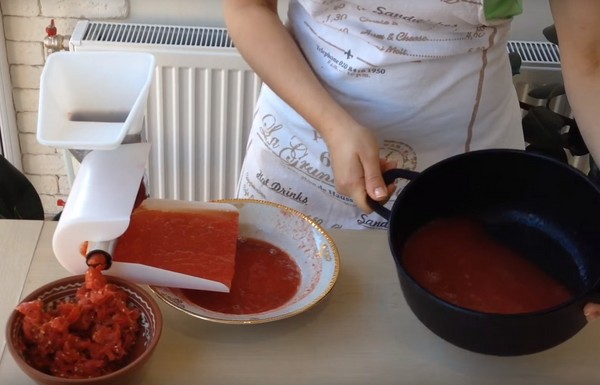 Pomodori nel loro stesso succo per l'inverno, ricette con foto