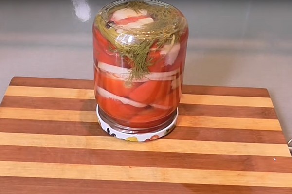 Pomodori in gelatina per l'inverno - ricette con cipolle, senza sterilizzazione. Pomodori sott'aceto raccolti in gelatina per l'inverno