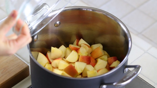 Come cucinare la marmellata dalle mele a casa
