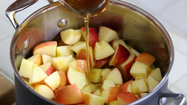 Come cucinare la marmellata dalle mele a casa
