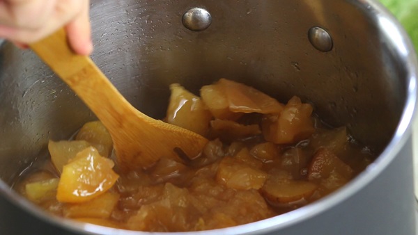 Come cucinare la marmellata dalle mele a casa
