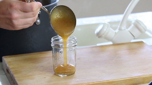 Come cucinare la marmellata dalle mele a casa