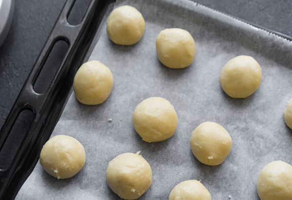 Ricetta di vacanza: Torta di pesche con ripieno di crema