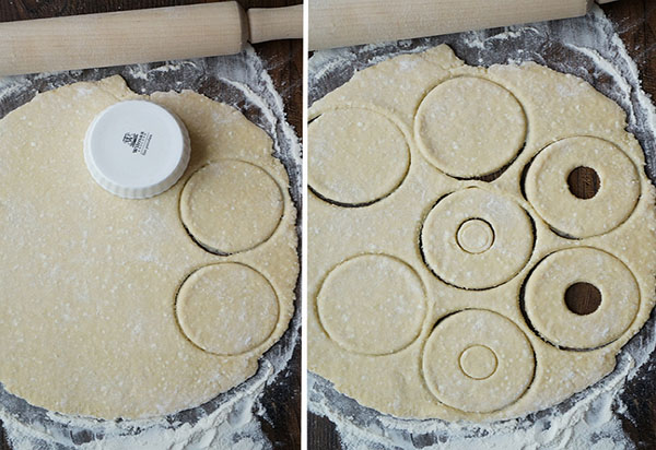 Una semplice ricetta per la colazione: formaggio di cagliata con glassa di colore