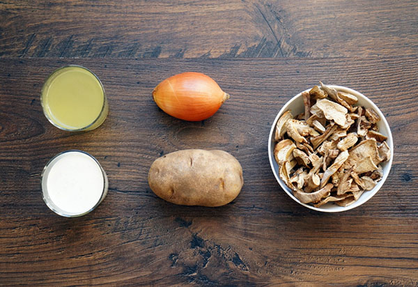 Una semplice ricetta: zuppa di crema con funghi