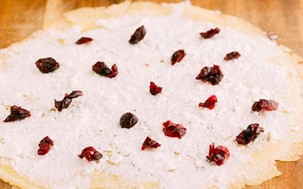 Ricette originali per frittelle su Pancake Day 2017 passo dopo passo con la foto: su latte, kefir, lievito, con ripieni per tutti i gusti