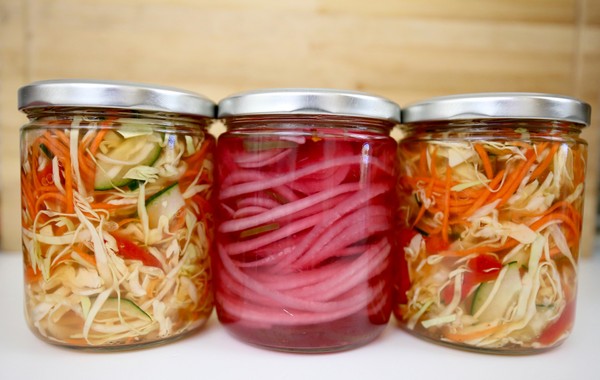 Ricette da cavolo per l'inverno: gustose insalate, billette senza aceto, con aspirina, senza sterilizzazione