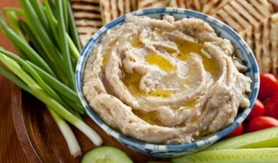Scordalia, spuntino greco con patate e aglio