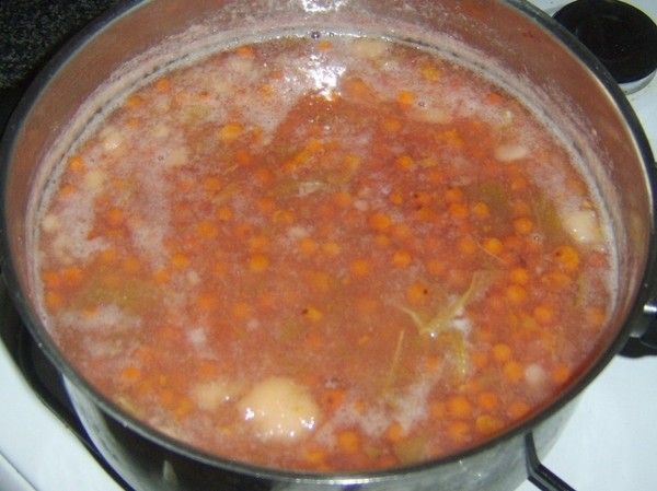 Rowan per l'inverno: ricette per billette dal consueto chokeberry rosso e nero