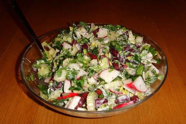 Insalata con fagioli in scatola: ricette deliziose e semplici 