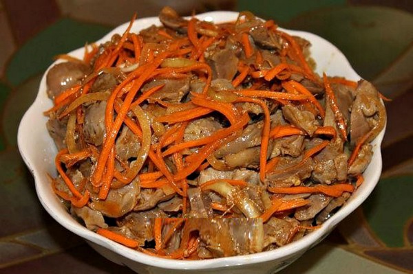 Insalata di stomaci di pollo
